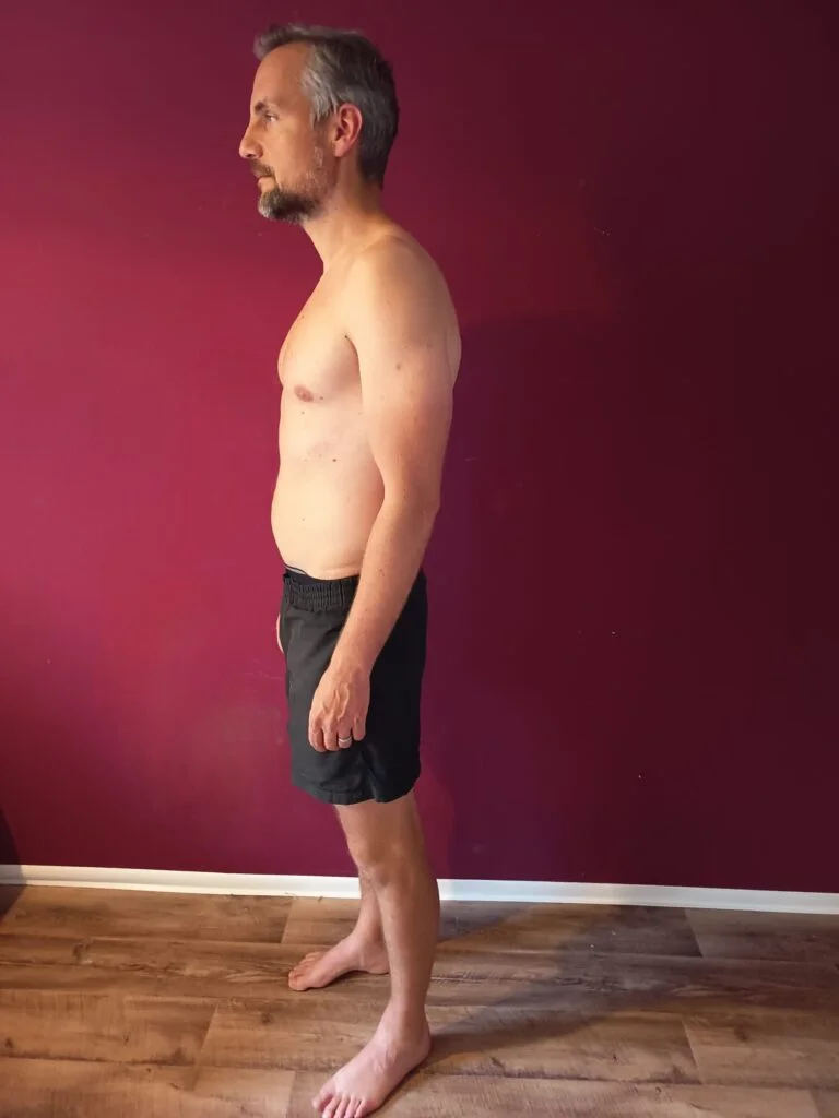 Martin zu Beginn der 90-Tage-Challenge, Seitenansicht